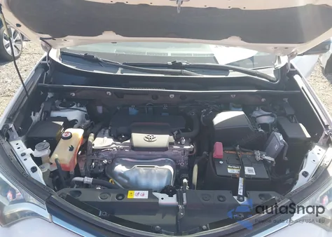 2017 Toyota Rav4 Le z USA, uszkodzony, nr VIN JTMZFREV0HJ715302